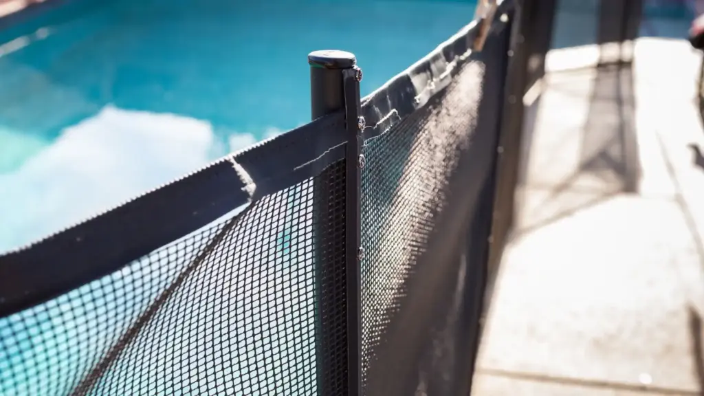 Valla de protección para piscinas exteriores